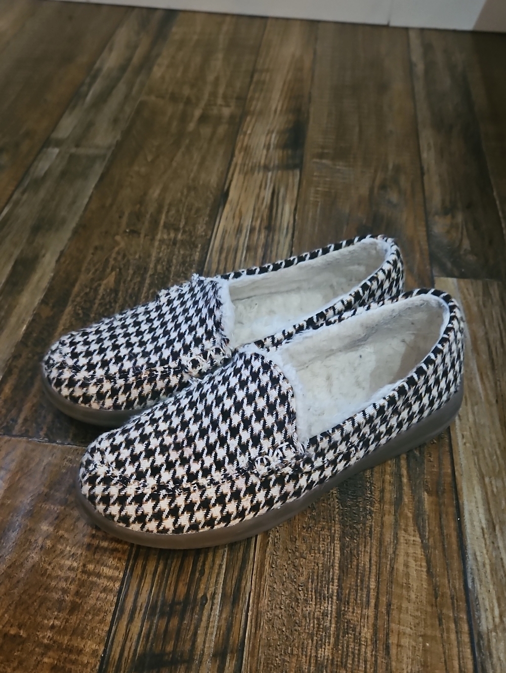 Vionic Houndstooth Slip-On Fleece Lined Slippers Rubber No Slip Sole Size‎ 8 - Picture 2 of 9
